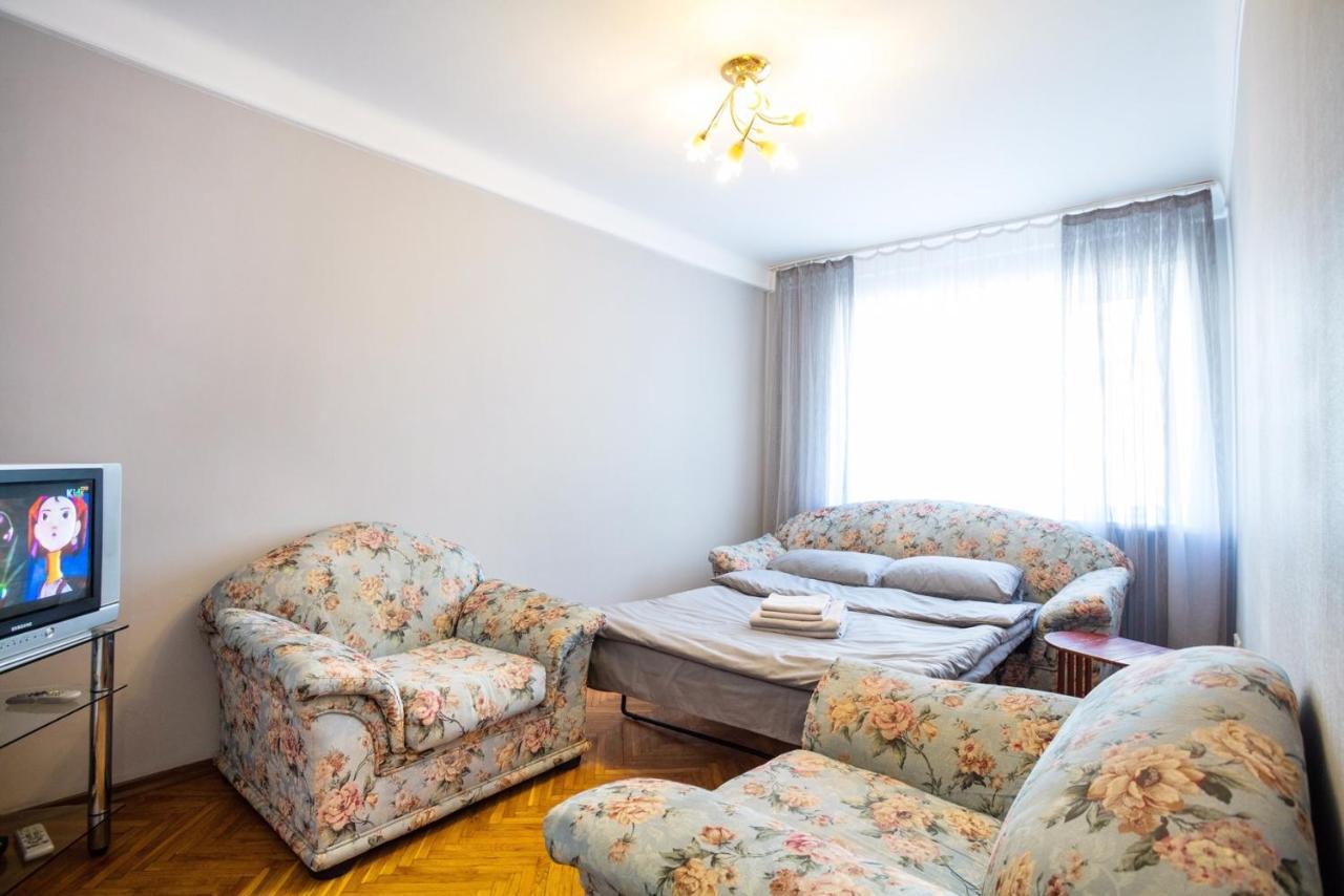 Apartment Near Metro Pecherskaya Kiev Esterno foto
