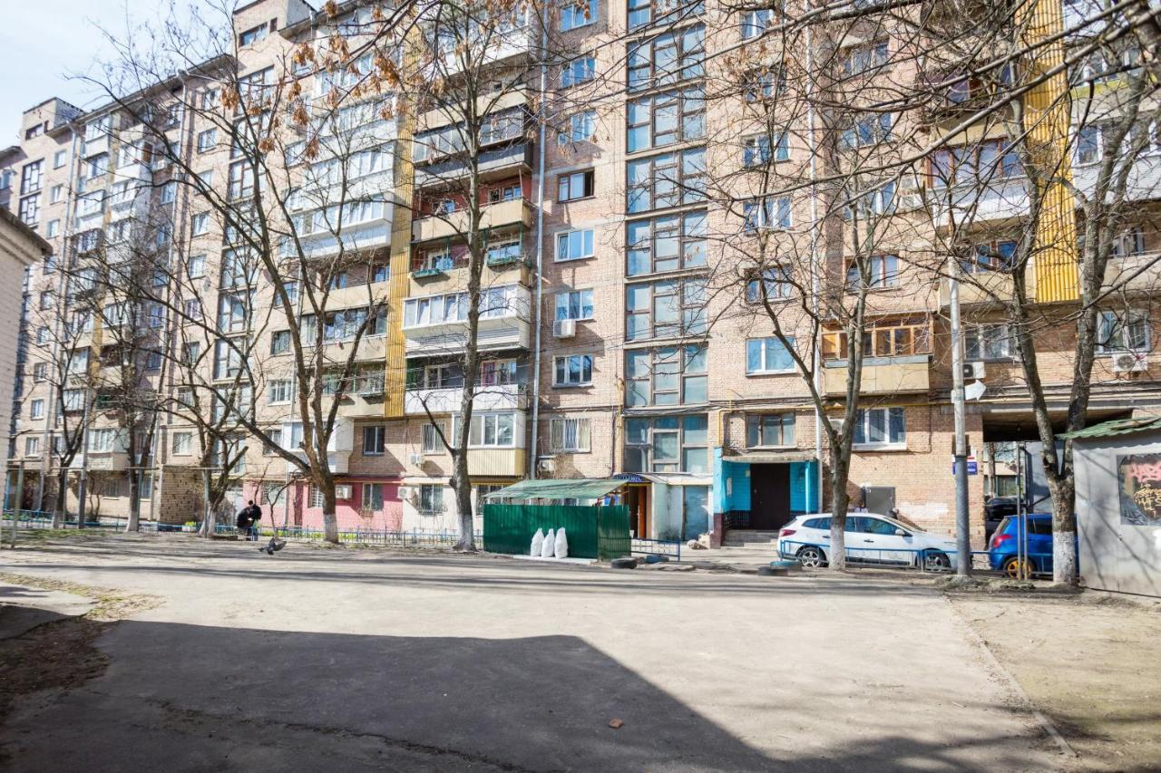 Apartment Near Metro Pecherskaya Kiev Esterno foto