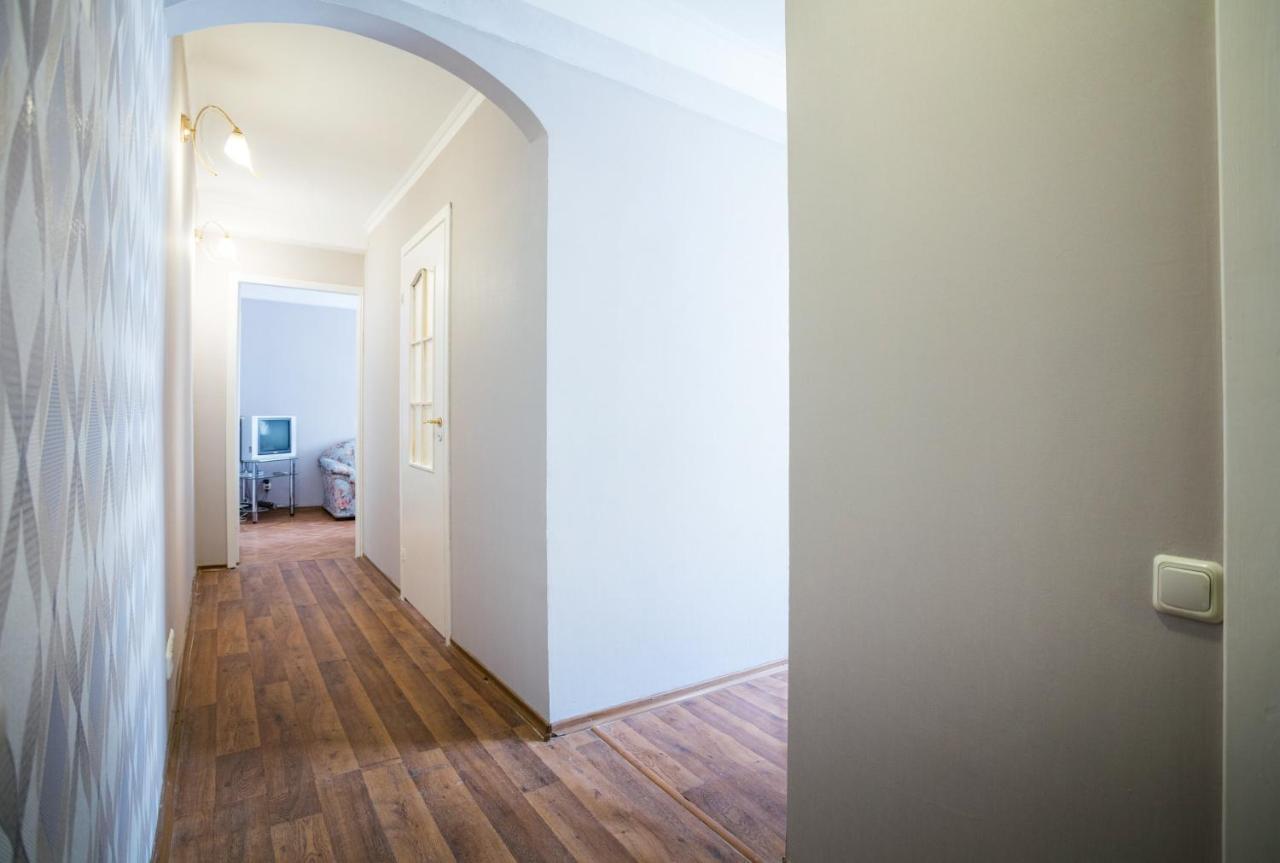 Apartment Near Metro Pecherskaya Kiev Esterno foto